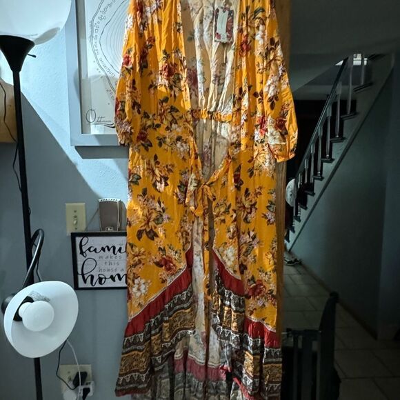 FARM Rio Anthropologie Soigne Floral Wrap Maxi Dress Size L NWT - Picture 10 of 15